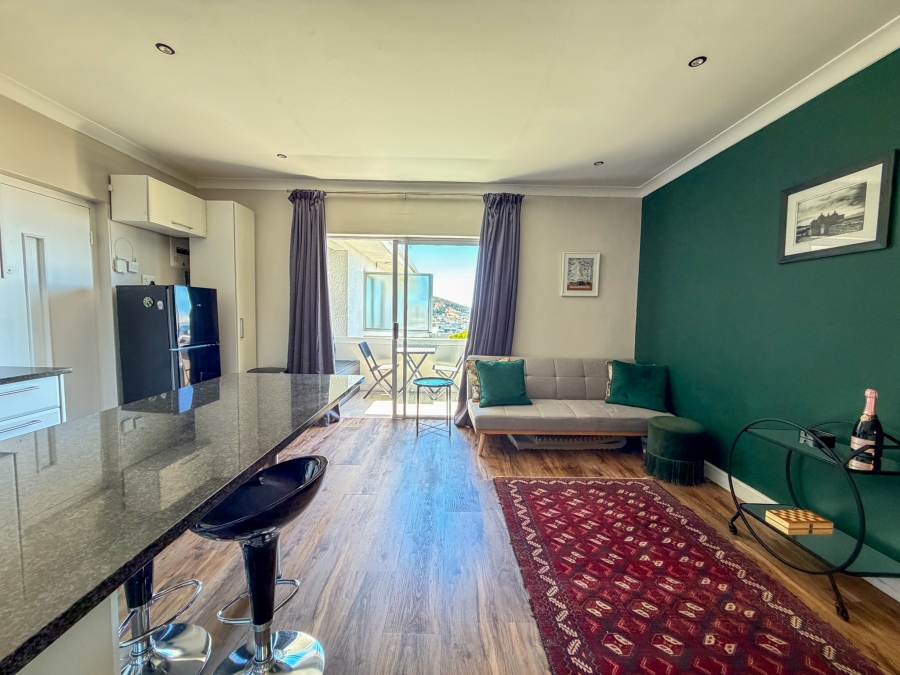 1 Bedroom Property for Sale in Vredehoek Western Cape